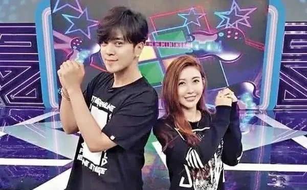 娱乐圈综艺小说吃瓜,吃瓜群众逆袭记